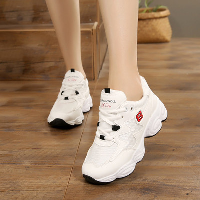 Καθημερινά αθλητικά παπούτσια για κορίτσια σε διαφορετικά χρώματα με δεσμούς