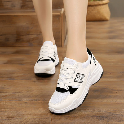 Καθημερινά αθλητικά παπούτσια για κορίτσια σε διαφορετικά χρώματα με δεσμούς