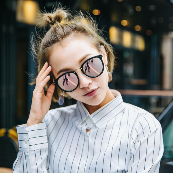 Καθημερινά γυαλιά ηλίου με UV προστασία και γυαλιά καθρέφτη σε διάφορα χρώματα