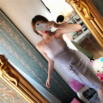 Αποτελεσματικό επίσημο γυναικείο φόρεμα στο γόνατο σε μεταλλικό χρώμα