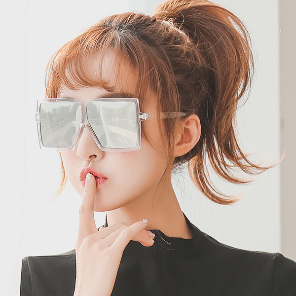 Ochelari de soare non-standard pentru femei cu lentile pătrate mari în patru culori