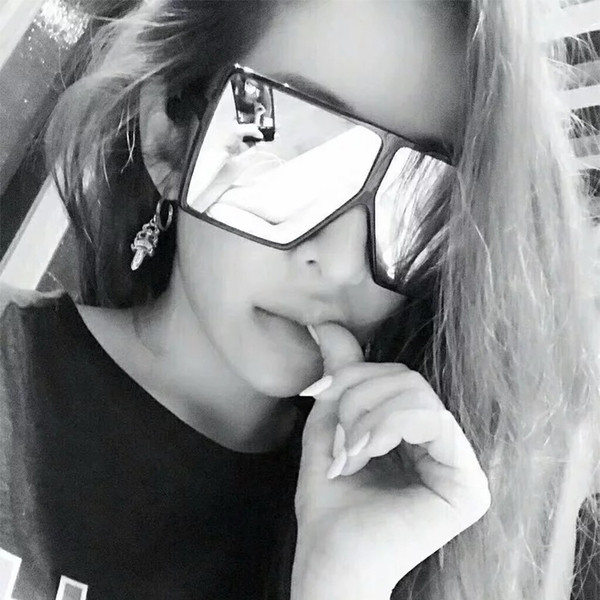 Ochelari de soare non-standard pentru femei cu lentile pătrate mari în patru culori