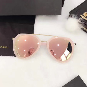 Κομψά γυναικεία γυαλιά ηλίου με λεπτό και πολύχρωμο πλαίσιο σε τρία χρώματα