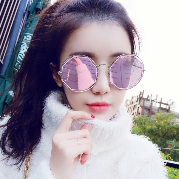 Γυναικεία γυαλιά ηλίου σε ροζ χρώμα