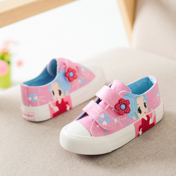 Adidasi copii pentru fete in mai multe culori cu motive florale si imprimeu