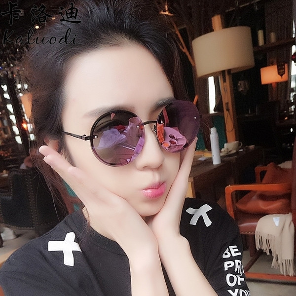 Nou! Ochelari de soare moderni de dama cu lentile rotunde si rama subtire in mai multe culori