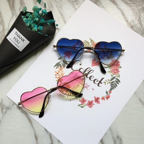 Alkalmi női szív alakú napszemüveg rózsaszín színben