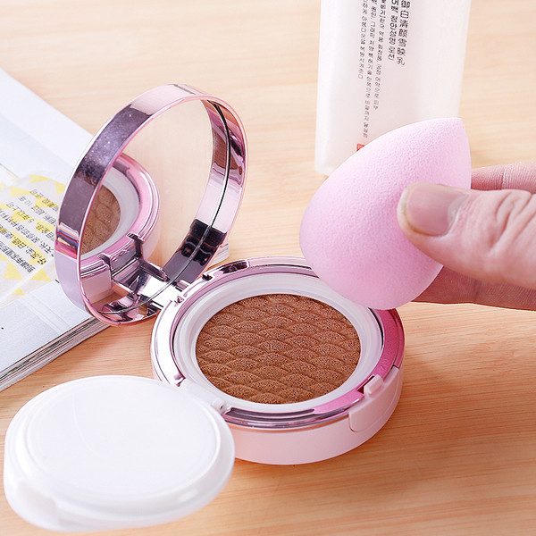 Μαλακό,  σφουγγάρι για ελαφρό μακιάζ