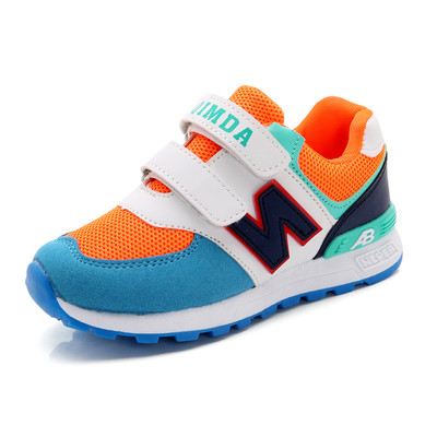 Καθημερινά παιδικά πάνινα παπούτσια σε ανοιχτά χρώματα με λουράκια velcro