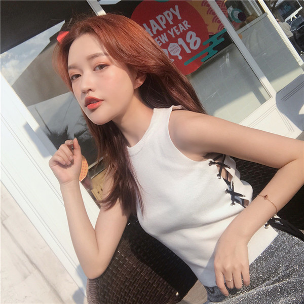 Női rövid akasztófelső oldalsó megkötővel, két színben