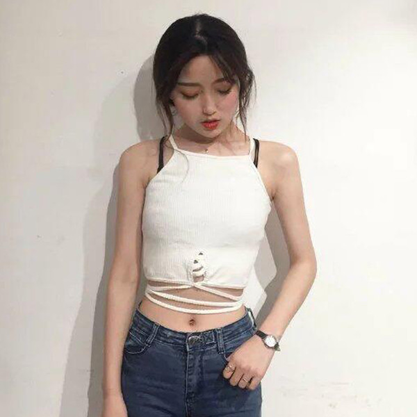 Bustiera de dama extravaganta cu decor de cravate