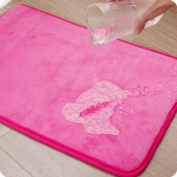 Covoraș pentru baia ta, antiderapant și ușor de curățat