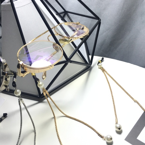 Ochelari rotunzi eleganti de dama fara dioptrie cu un lant lung metalic in doua culori