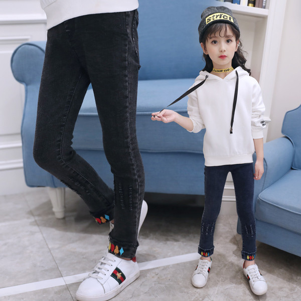 Blugi de copii eleganti pentru fete cu mini aplicatie in doua culori