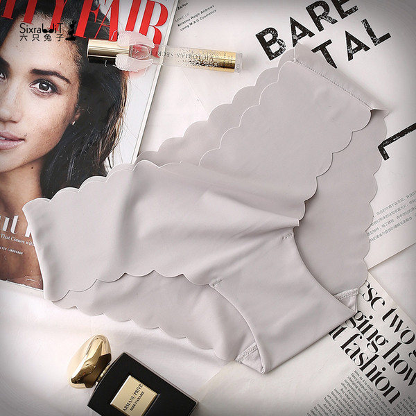 Γυναικεία μπικίνι σε διάφορα χρώματα