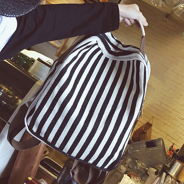 Rucsac de dama in trei culori cu bretele duble late