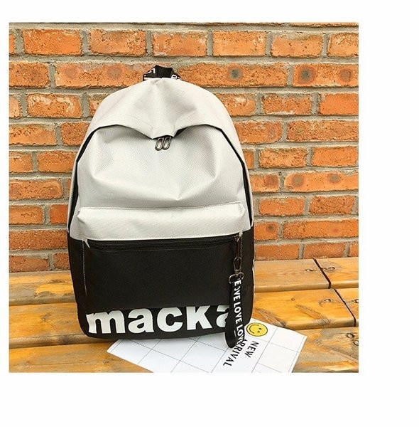 Rucsac de damă în diferite culori cu inscripție