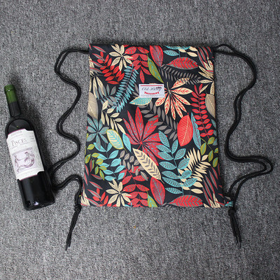 Γυναικείο σακίδιο με floral εκτύπωση με διπλές λεπτές λουρίδες