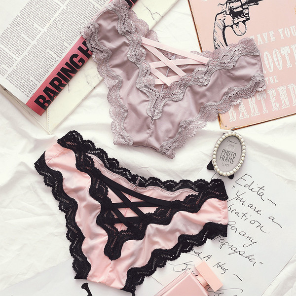 Modern női bikinik látványos keresztkötésekkel több színben