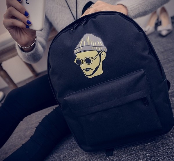 Rucsac de dama in doua modele cu imprimeu si broderie in mai multe culori