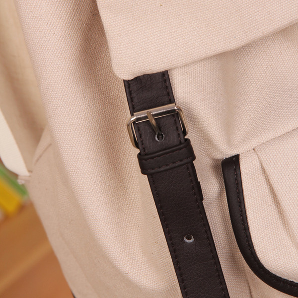 Rucsac de damă cu curele din piele ecologică, elemente metalice și inscripție