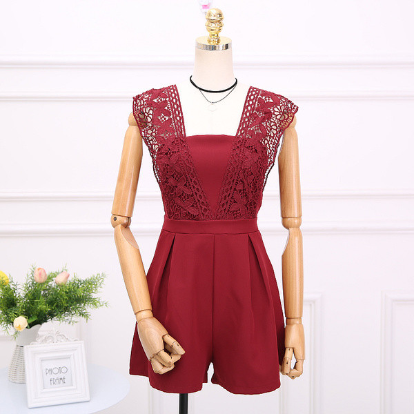 Salopeta scurta de dama eleganta cu dantela in mai multe culori