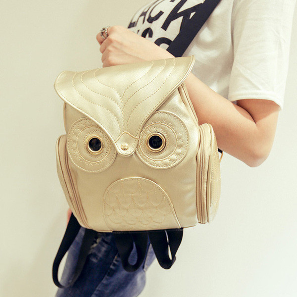 Rucsac de dama in forma non-standard cu broderie in mai multe culori