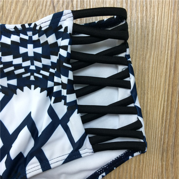 Costum de baie dama alb-negru in doua parti, cu bikini cu talie inalta