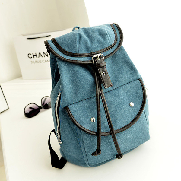 Rucsac de dama in trei culori potrivit pentru calatorii cu buzunar frontal