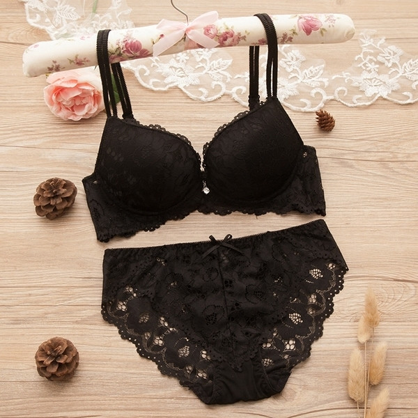 Set elegant din dantelă de damă din două părți-sutien + bikini în culori diferite