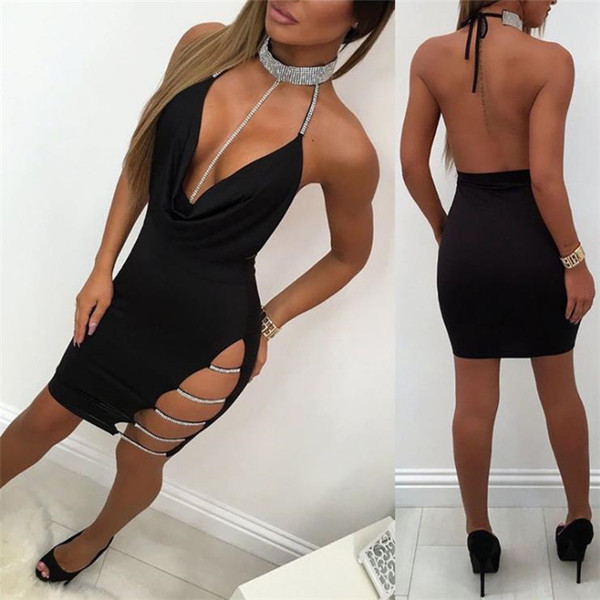 Rochie scurtă, sexy, de damă, cu decolteu adânc și elemente metalice