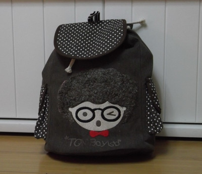 Rucsac de damă cu buzunare laterale și imprimare 3D