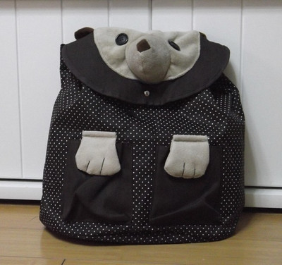 Rucsac de damă cu buzunare laterale și imprimare 3D