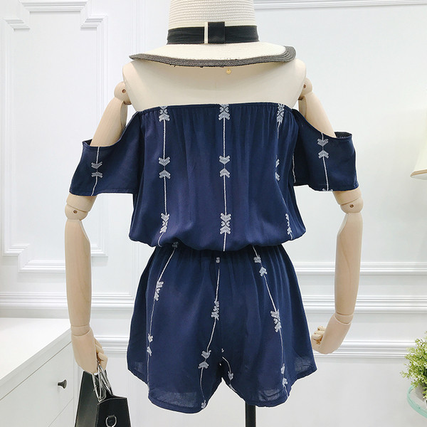 Salopetă casual de damă cu umerii căzuți în trei culori