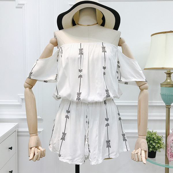 Salopetă casual de damă cu umerii căzuți în trei culori