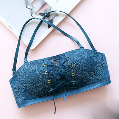 Érdekes női melltartó négy színben, keresztkötésekkel