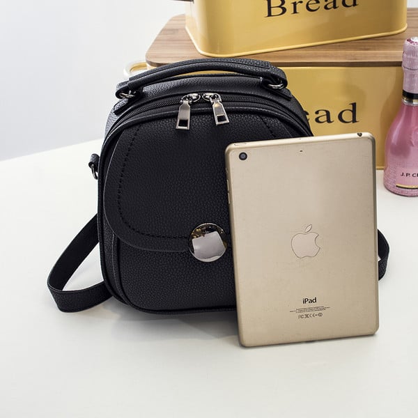 Öko bőrből készült kis női hátizsák két színben, fém elemekkel