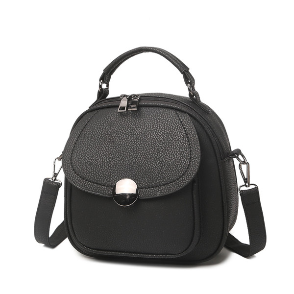 Öko bőrből készült kis női hátizsák két színben, fém elemekkel