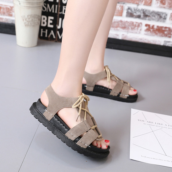 Sandale de dama cu bretele groase si sireturi, pe platforma si in mai multe culori