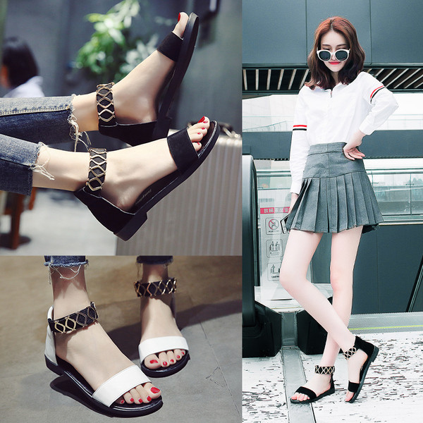 Sandale de dama cu talpa plata si decor metalic in alb, bej si negru