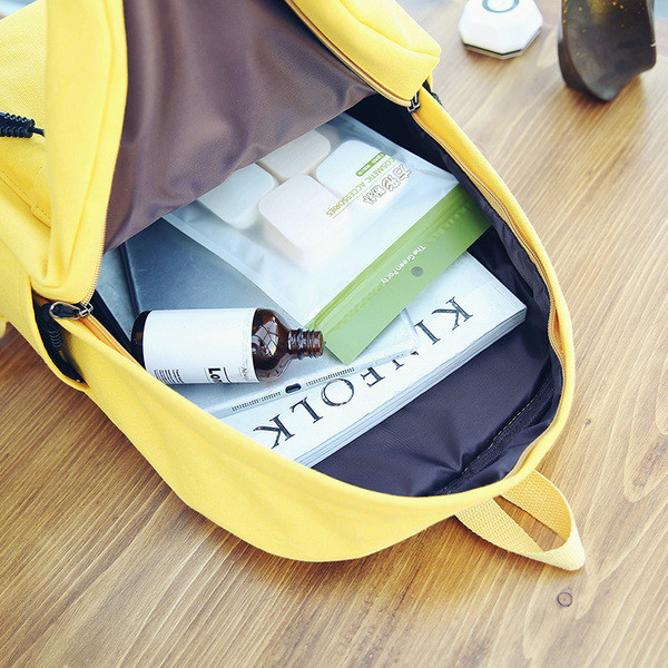 Rucsac de dama cu bretele late in mai multe culori cu aplicatie