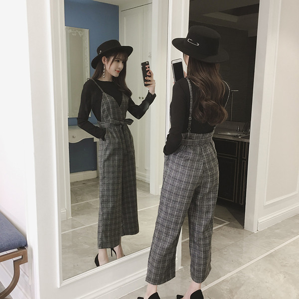 Stílusos női overall vékony pánttal, két színben