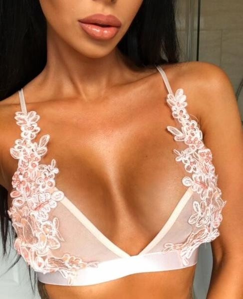 Γυναικείο αμάνικο  με ενδιαφέρουσα 3D floral διακόσμηση σε δύο χρώματα