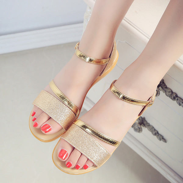 Női szandál brokát vastag pánttal, három színben