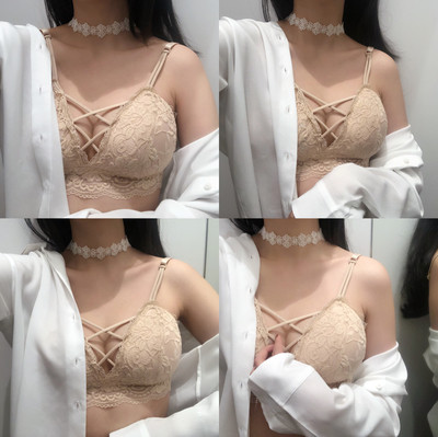 Μοντέρνο γυναικείο σουτιέν με δαντέλα με επένδυση και σταυρωτά στοιχεία σε τρία χρώματα