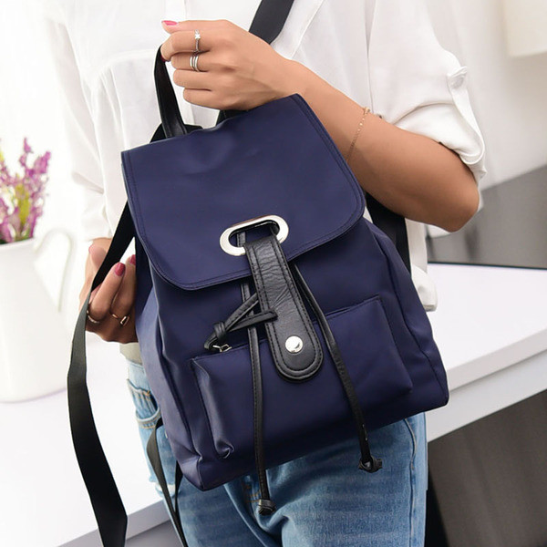 Rucsac de dama in trei modele cu talpa fata mica in mai multe culori