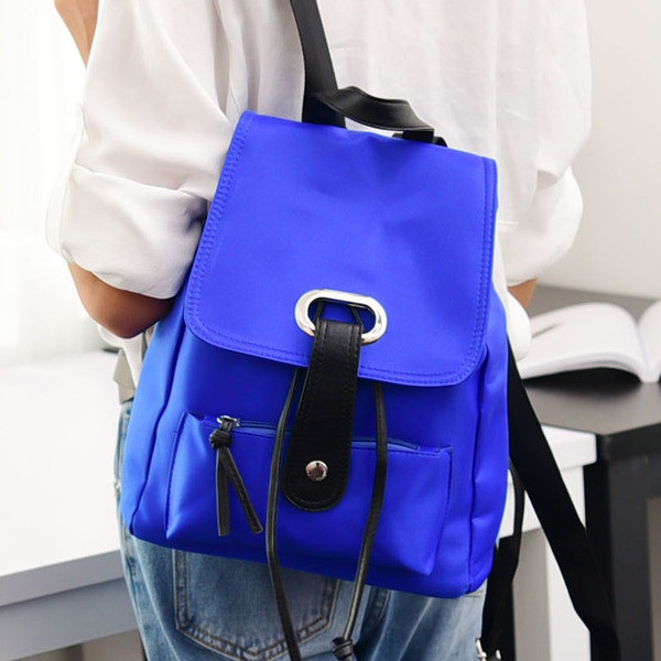 Rucsac de dama in trei modele cu talpa fata mica in mai multe culori