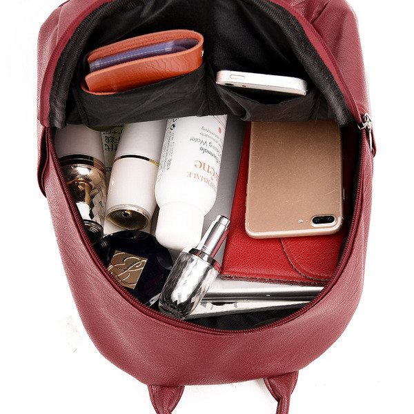 Eko bőrből készült stílusos női hátizsák két színben