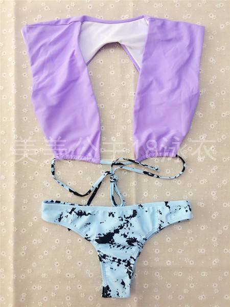 Costum de baie de damă din două piese cu un top interesant largi, cu cravate