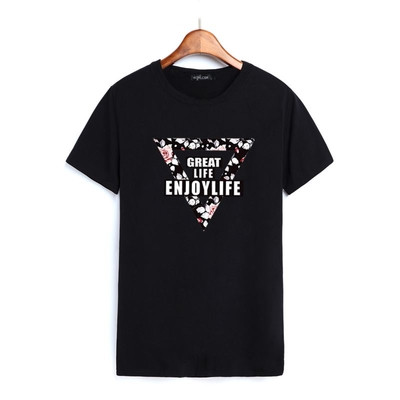T-shirt με κοντό μανίκι σε λευκό και μαύρο χρώμα με διαφορετικές εφαρμογές